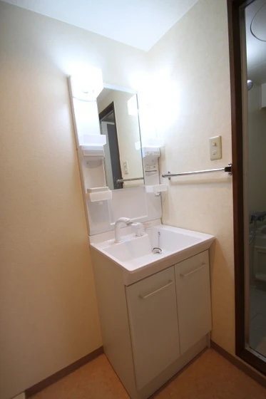 アンブシュール京橋