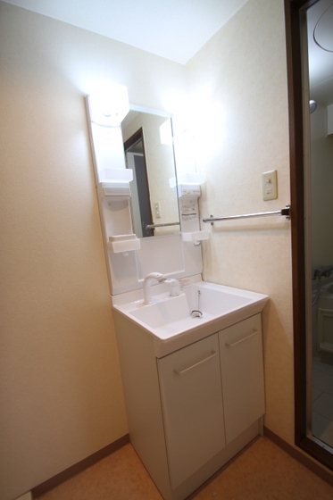 アンブシュール京橋