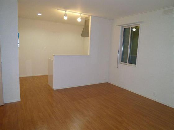 津島京町戸建て