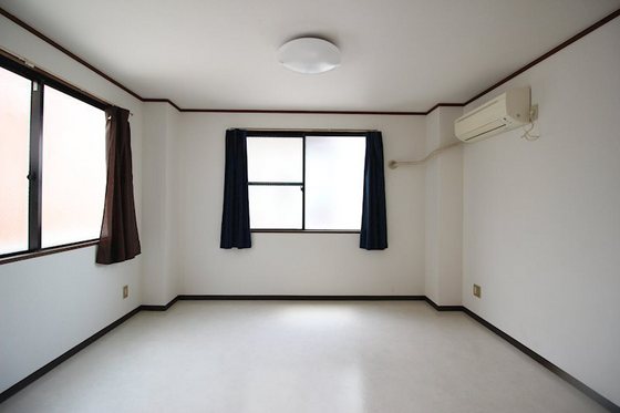 アドラシオン京橋