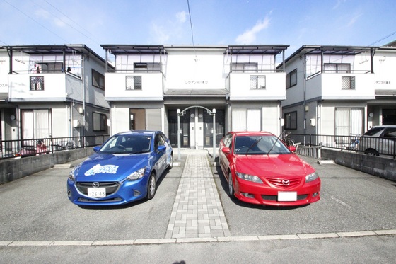 レジデンス川本D棟