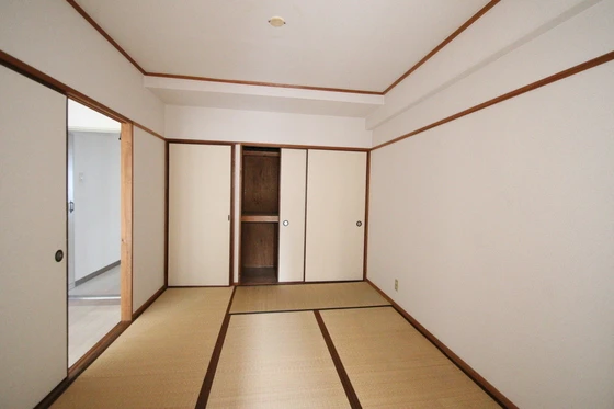 メゾンド岡文館