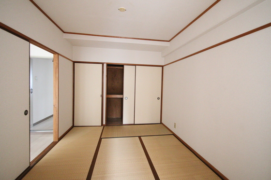 メゾンド岡文館