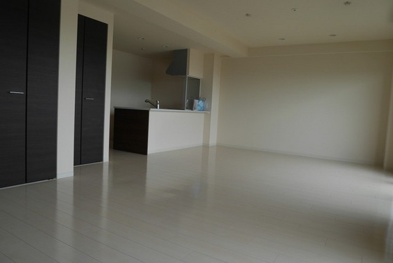 アルファスマート庭瀬駅前