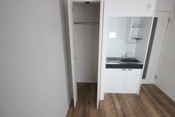 メープル西観音