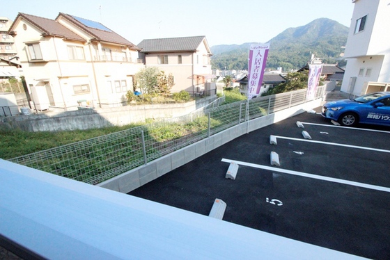 ライフメント伴駅前