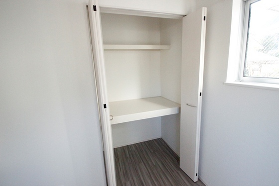 ライフメント伴駅前