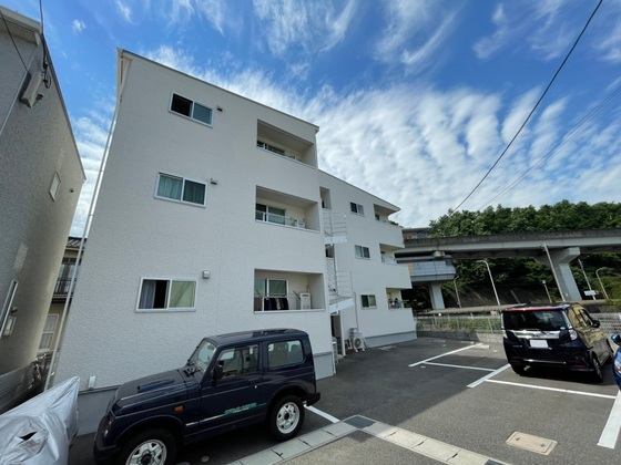 ライフメント伴駅前