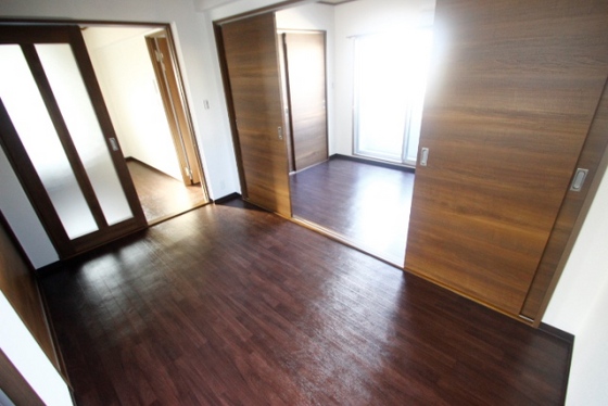 アイランドビル18