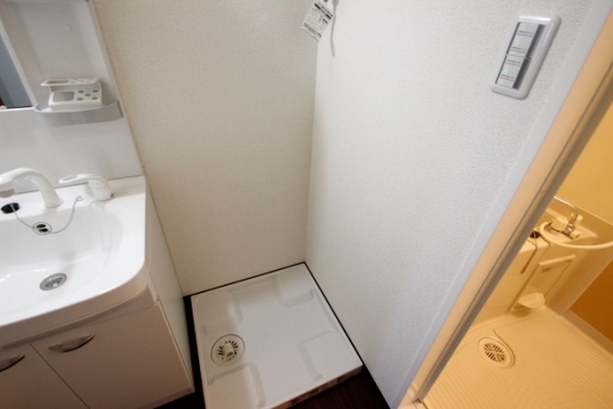 アイランドビル18