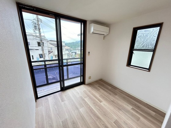 ルームサンコート