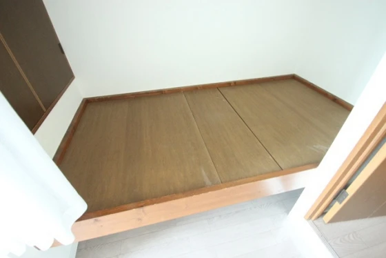 ルームサンコート