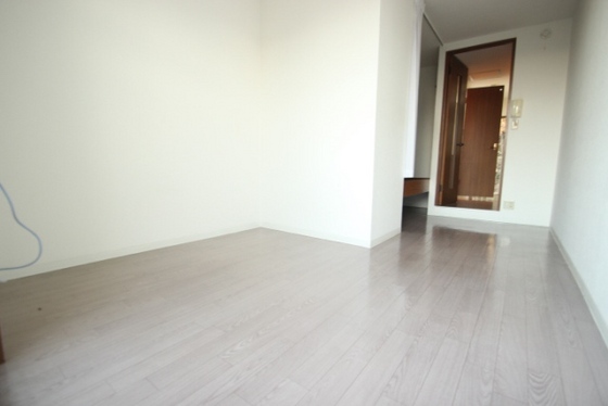 ルームサンコート