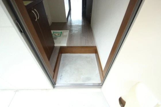 ルームサンコート