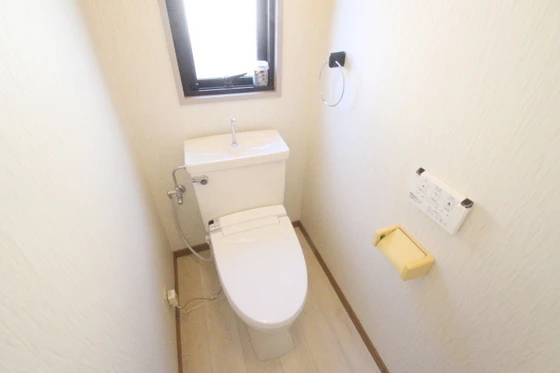 フラット新屋敷