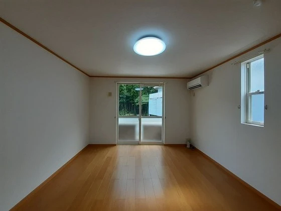 ノイ インプレス