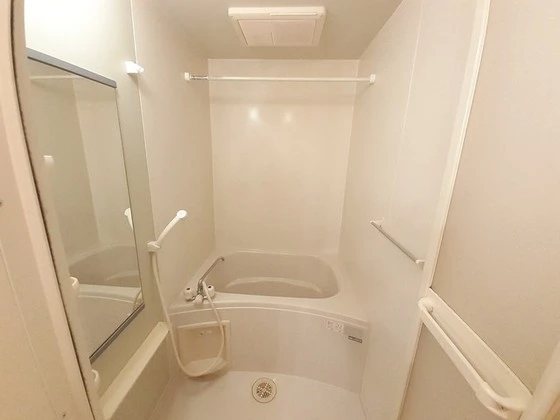 ノイ インプレス