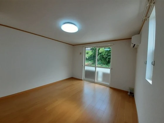 ノイ インプレス