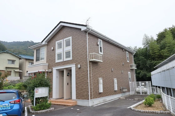 ノイ インプレス