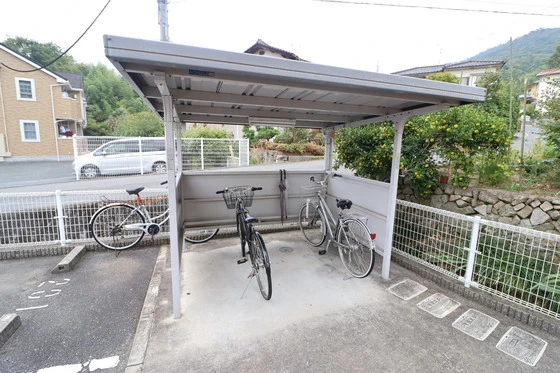 ノイ インプレス