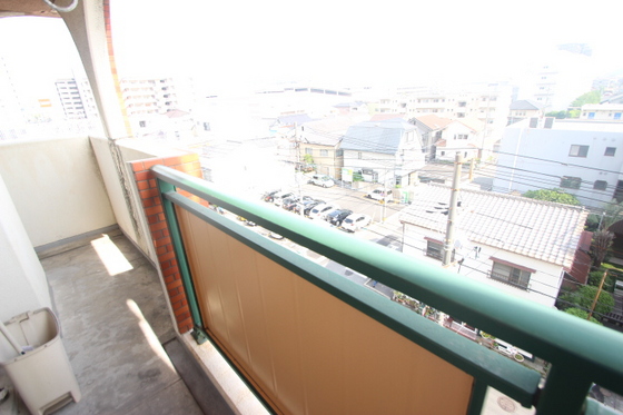 コーポハピネス