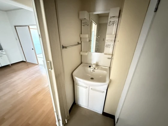 コーポハピネス