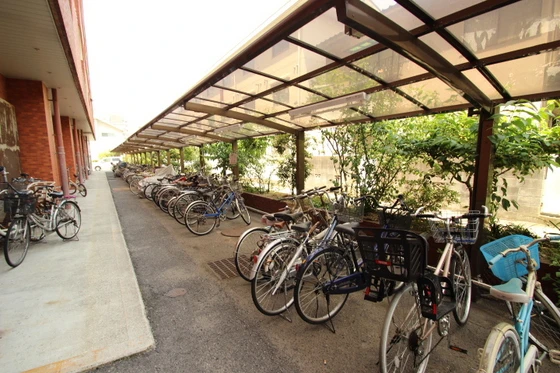 コーポハピネス