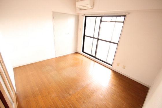 シュトラーセ比治山