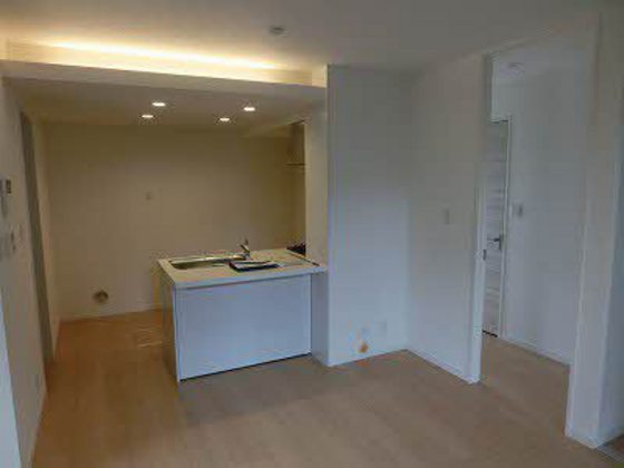 シャーメゾンあき