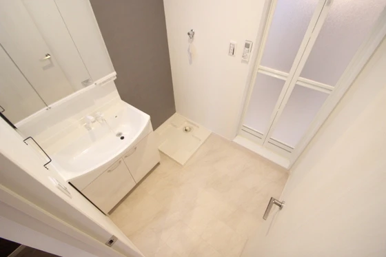 ヴァンヴェール八木