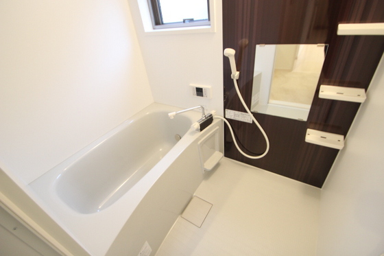 ヴァンヴェール八木