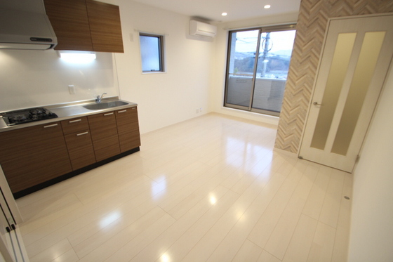 ヴァンヴェール八木