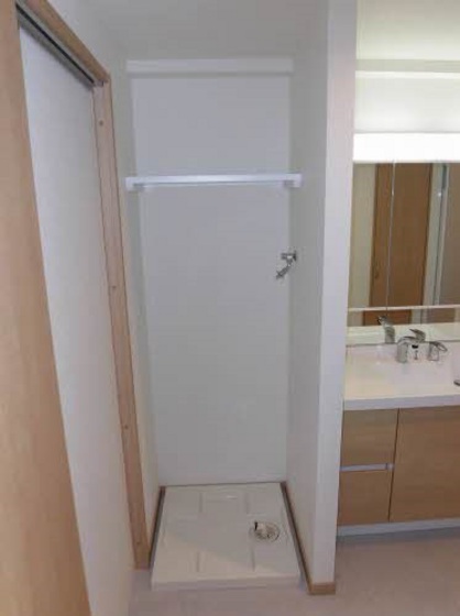 プレミア ステーション 西口