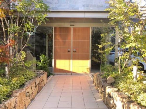 プレミア ステーション 西口