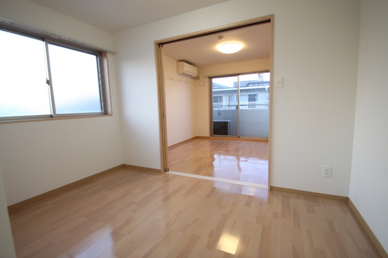 ホワイトグレース律奈