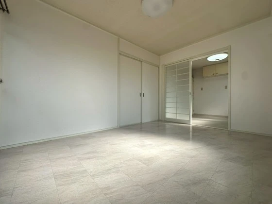 ホワイトコートセザム