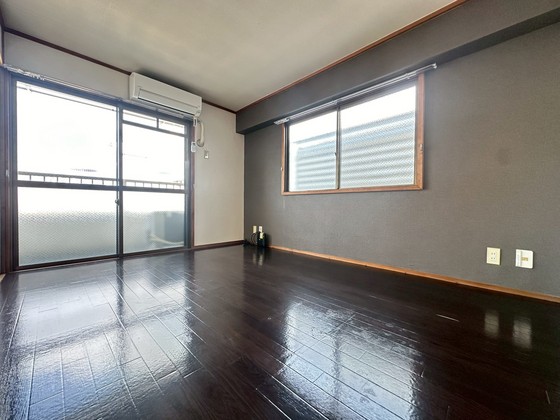 ホワイトコートセザム