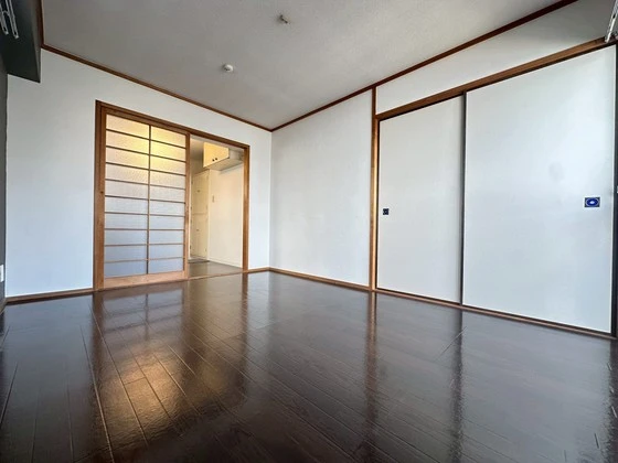 ホワイトコートセザム