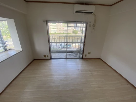 エム・シービル