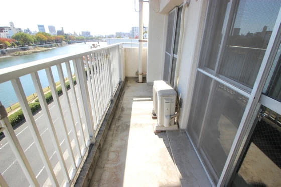 エム・シービル