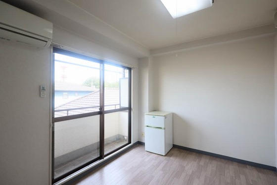 ハッピーハイツ今