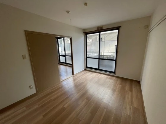 グリーンパレス大町B棟