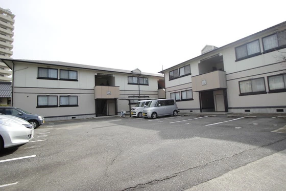 グリーンパレス大町B棟