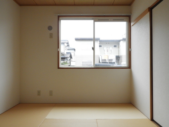 エクセルハイツ森安