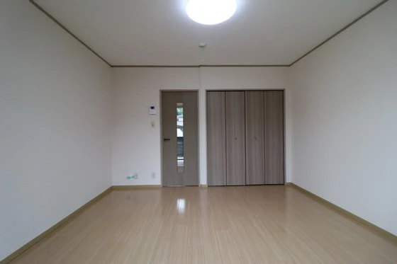 イーストハイム津島