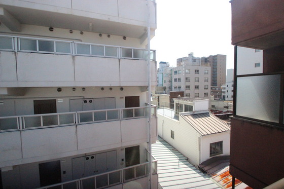 スクエアハウス