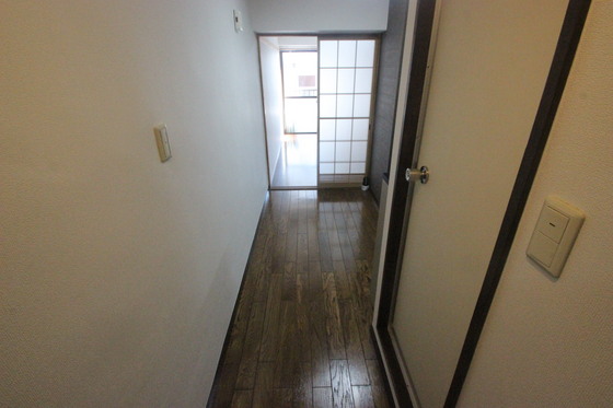 スクエアハウス