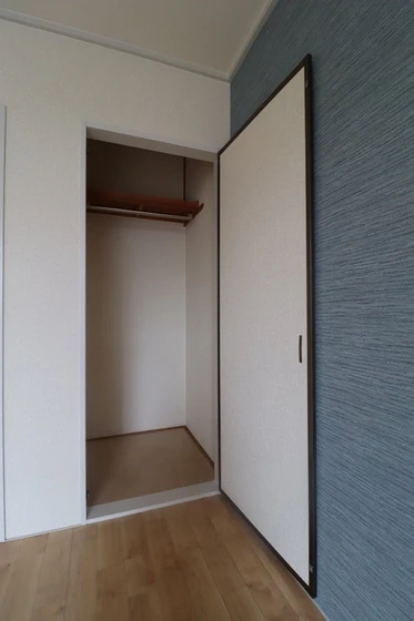 プリオールエフ A棟