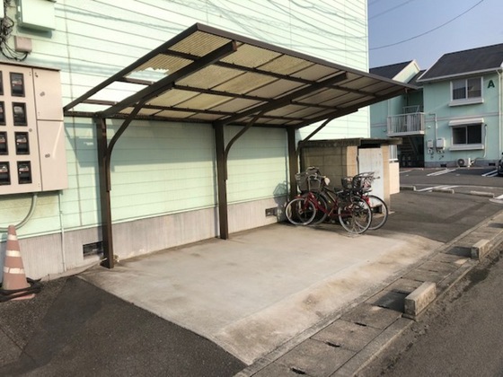 プリオールエフ A棟