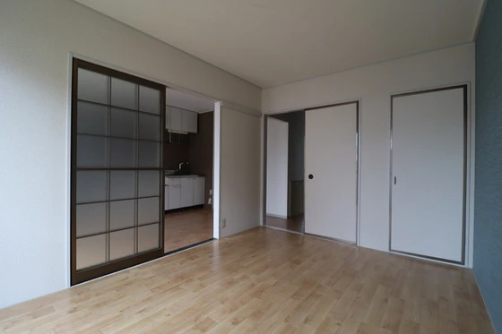 プリオールエフ A棟